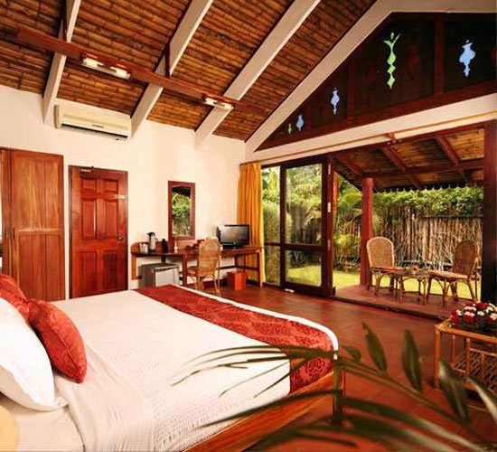 Traveltoexplore Kumarkom Hotel